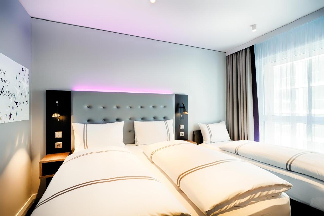 Premier Inn Darmstadt City Centre Exterior foto